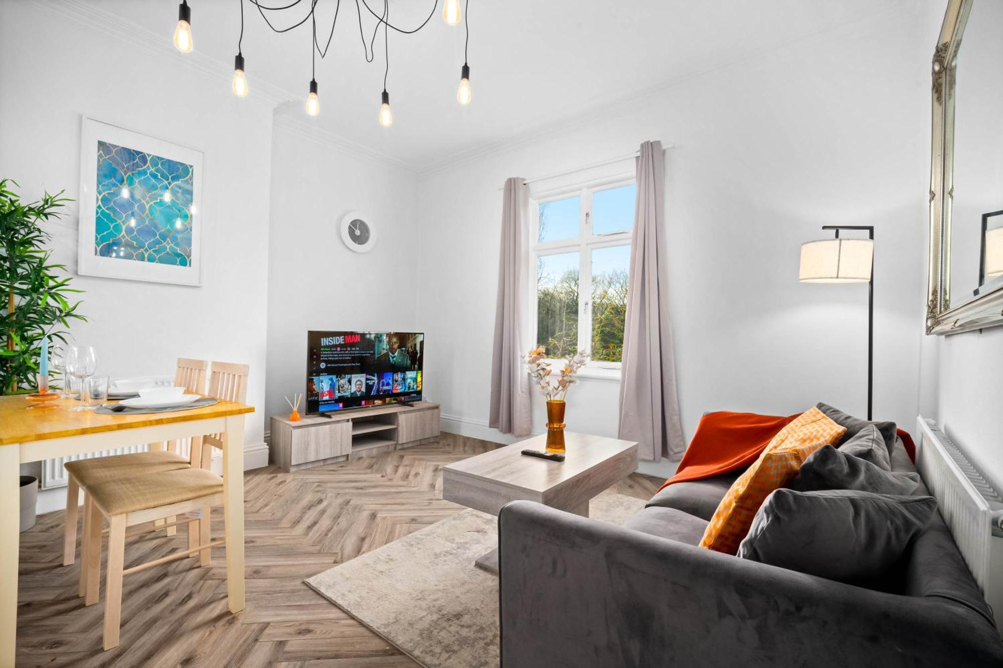 Luxury Apartment - Wolverhampton - Netflix - Smart Tv - Fast Wifi - 7Apc Exterior foto