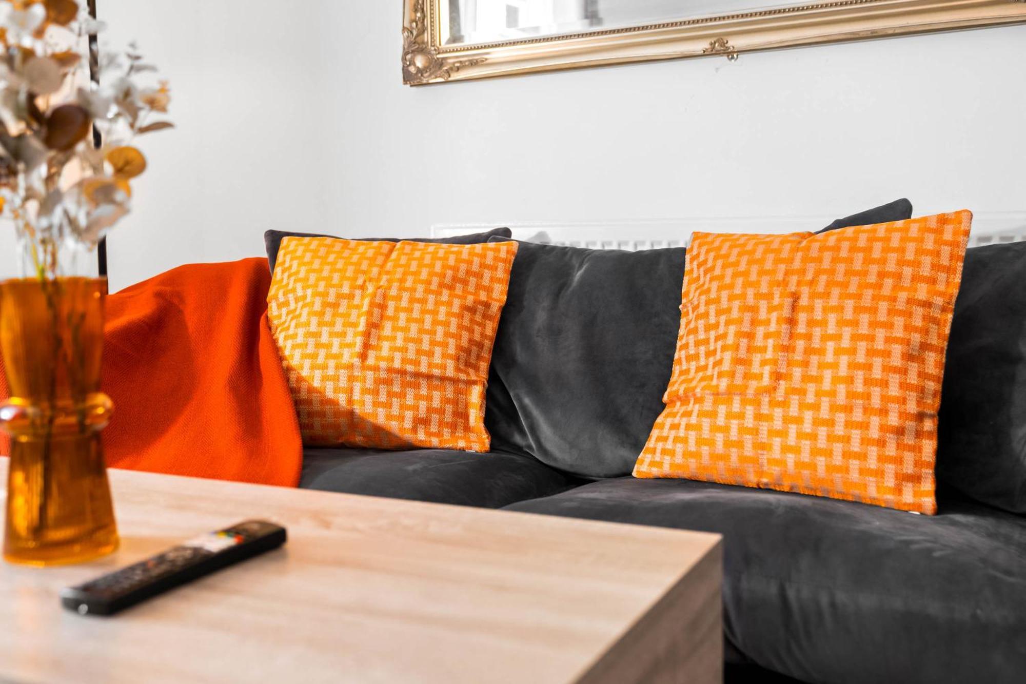 Luxury Apartment - Wolverhampton - Netflix - Smart Tv - Fast Wifi - 7Apc Exterior foto